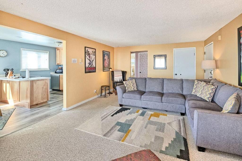 Ocean View Village Condo With Trails To Beaches Тринидад Екстериор снимка