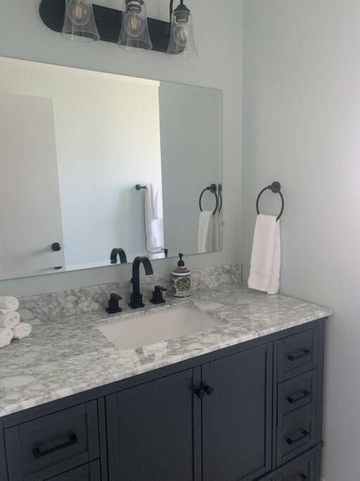 Ocean View Village Condo With Trails To Beaches Тринидад Екстериор снимка
