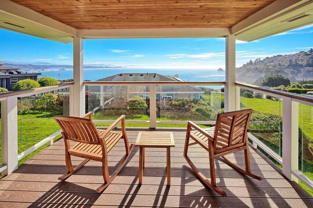 Ocean View Village Condo With Trails To Beaches Тринидад Екстериор снимка